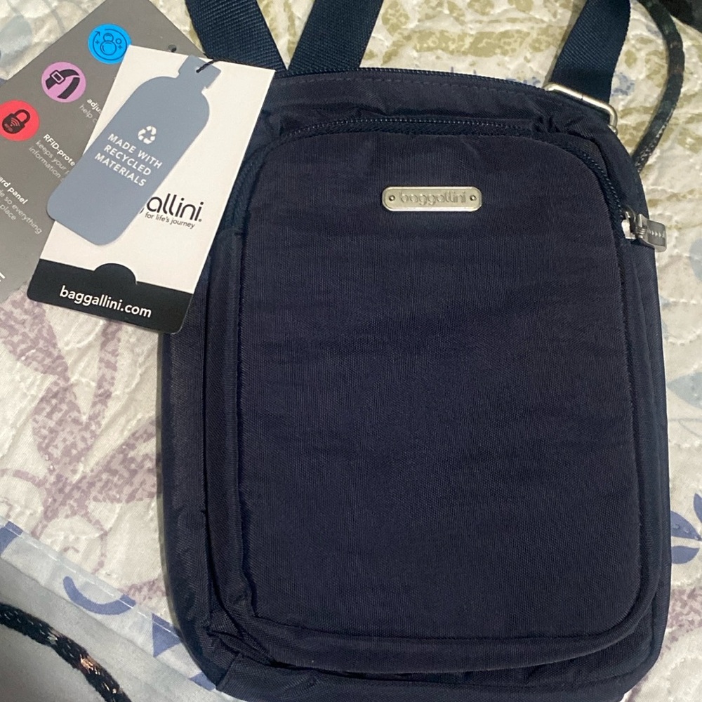 Baggallini Dual Zipper N/S Unisex Crossbody  Bag